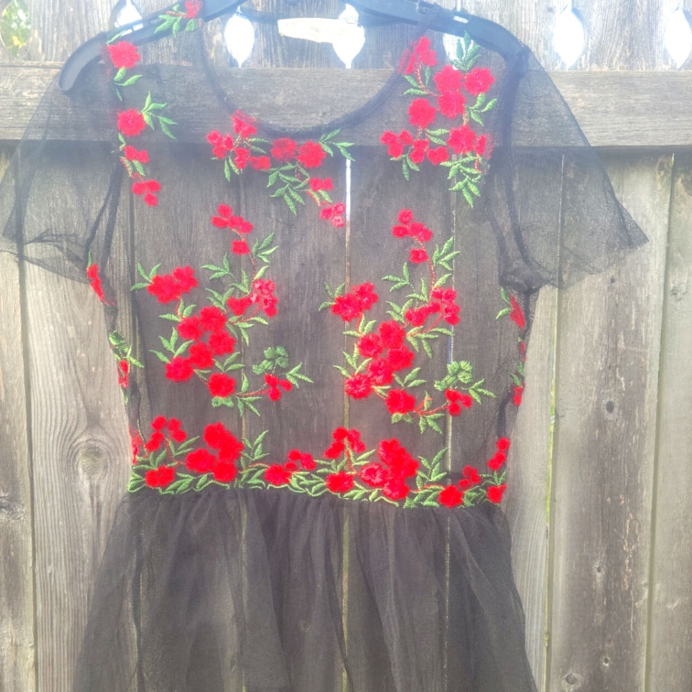 Women's twinkle mesh top
